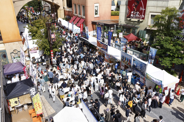 昨年の様子 多くの人でにぎわう会場